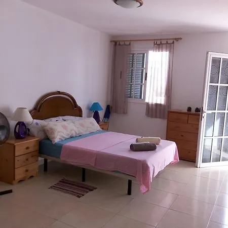 Studio Calle Viera Y Clavijo 45 *